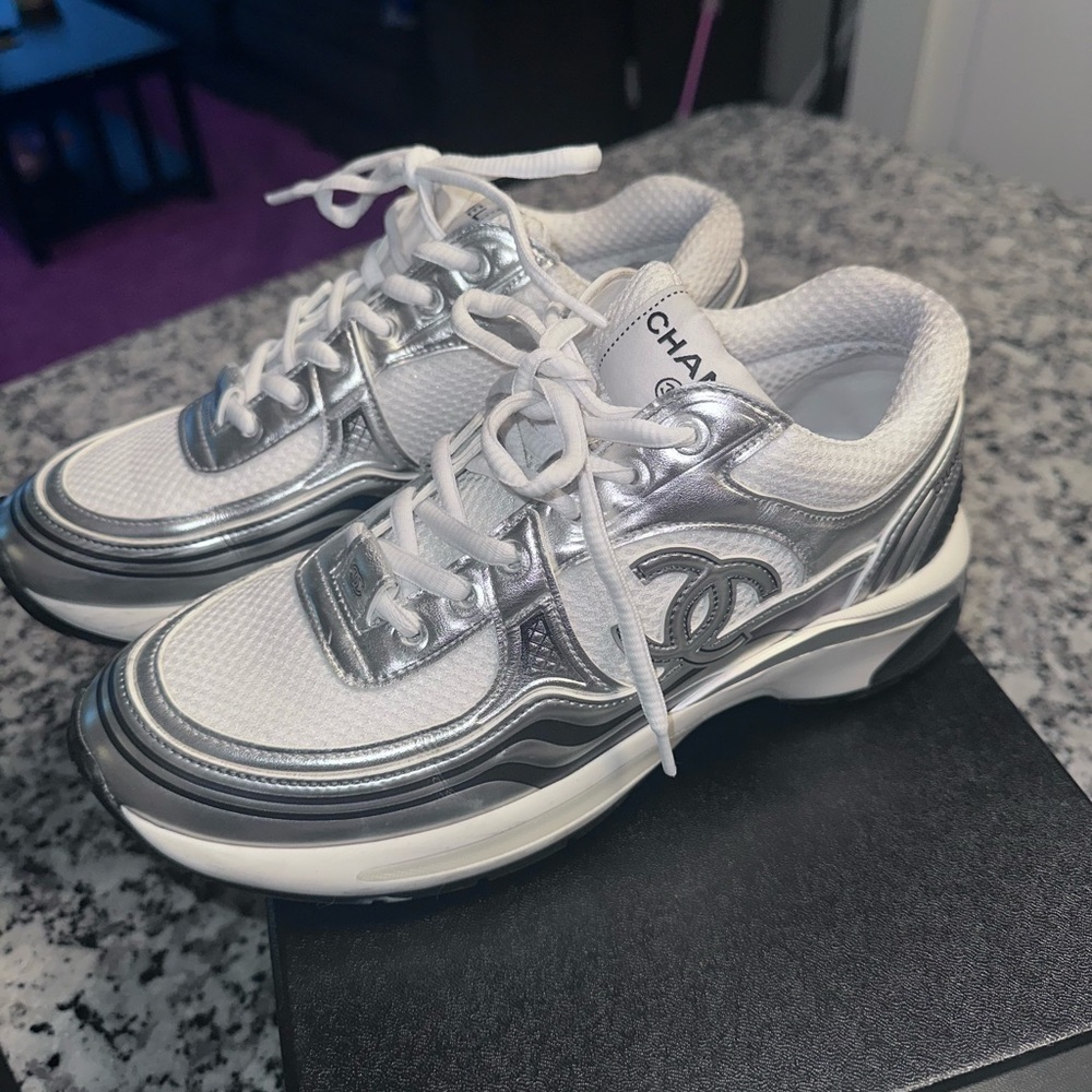 Chanel CC sneakers/ tennis shoes - Picture 3 of 16